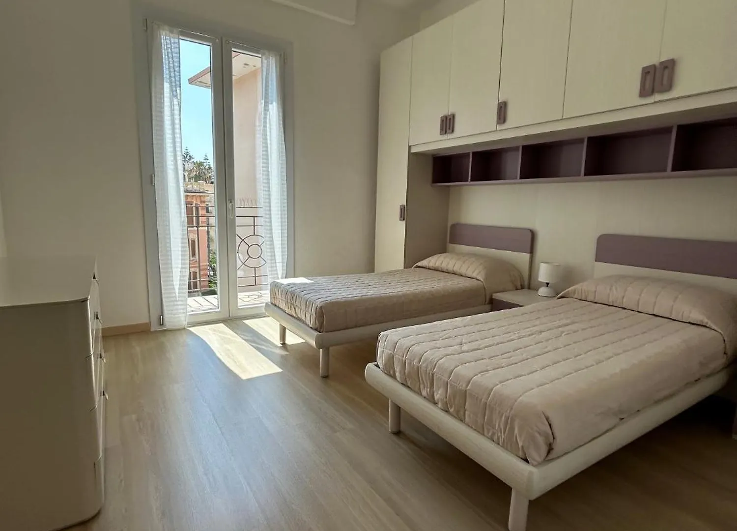 Appartamento Trilocale Centro Arma Di Taggia 0*,  Itálie
