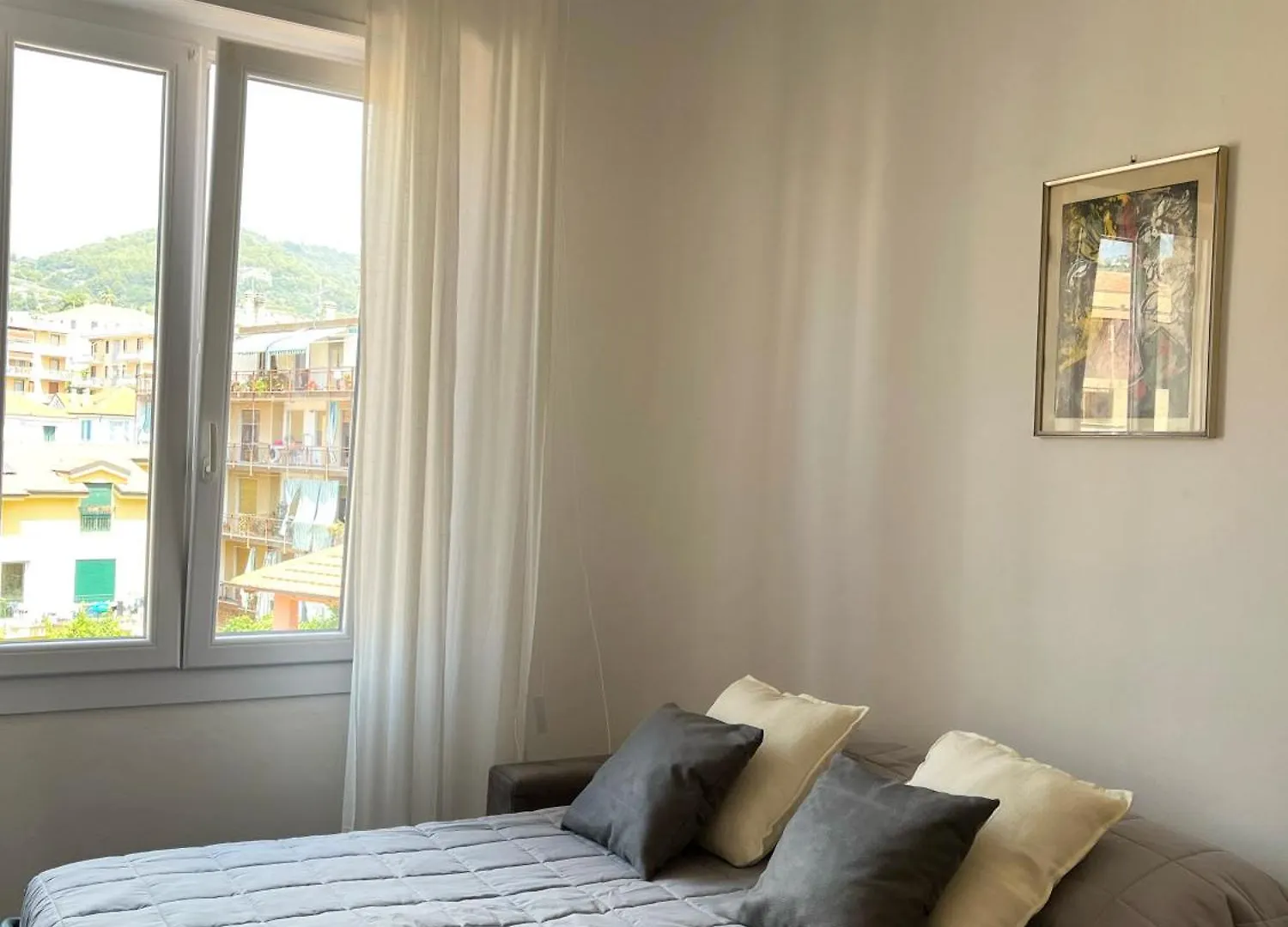Appartamento Trilocale Centro Arma Di Taggia Italy